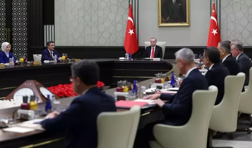 Kabine Toplanıyor: Türkiye'yi Sarsan Gündem Maddeleri Açıklanıyor!