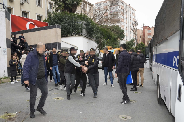 Kucukcekmece De Ak Parti Nin Secim Calismasina 16855062 3765 M