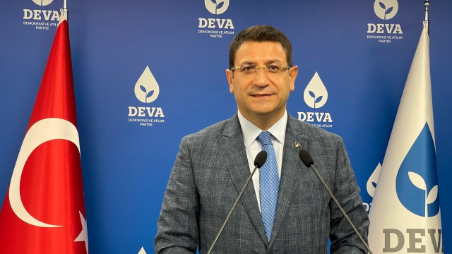 Kulis Deva Partisi Nin Istanbul Adayi Idris 16864388 6189 M