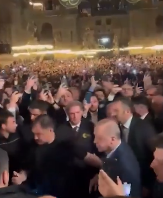 Cumhurbaskani Erdogan Murat Kurum Ile Birlikte 16994925 1650 M