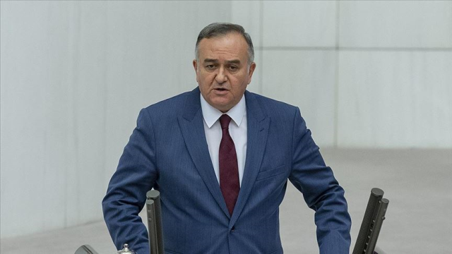 Tbmm Bir Kez Daha Karisti Kurtce Dortluk Okuyan 16901044 6361 M