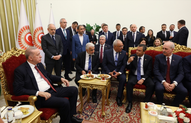 Cumhurbaskani Erdogan Ile Chp Lideri Ozel 17281778 9237 M
