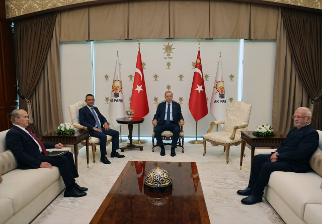 Chp Lideri Ozel Erdogan La Gorusmede Buyukelci 17291660 3199 M